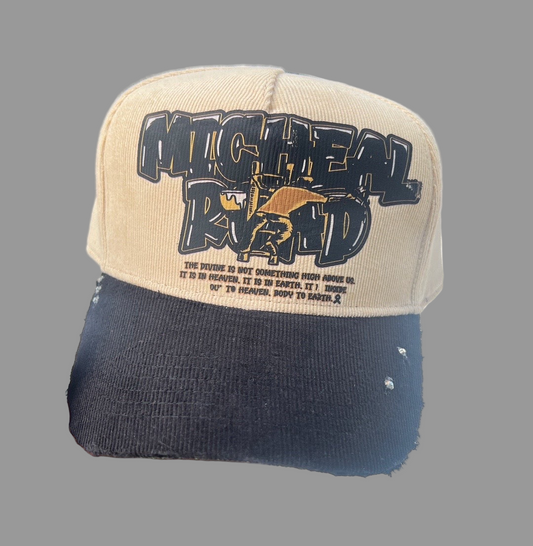 Beige-black panel hat